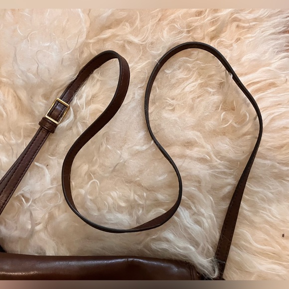Margot Parker Turn Key Genuine Leather Crossbody Bag in Cognac. - Picture 12 of 13